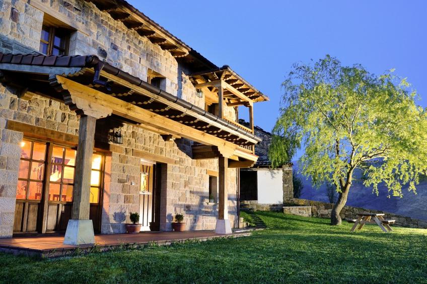 Fachwerkhaus mit Garten