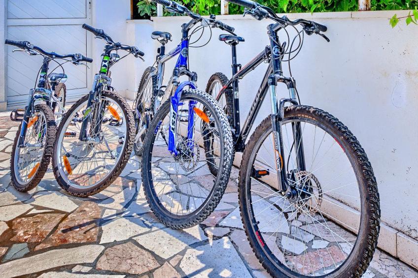 mit Terrasse, Pool und Strandzugang - foto 21