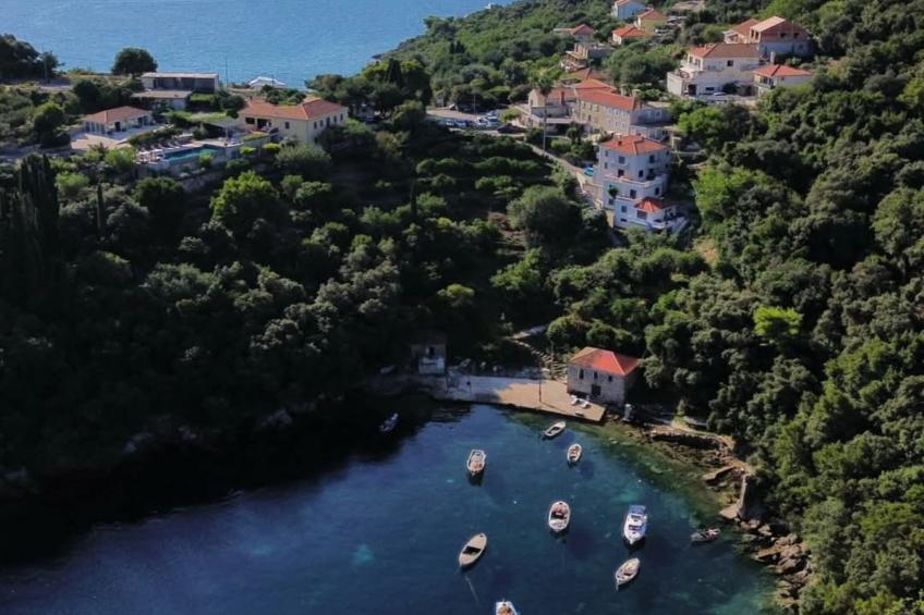 Villa Peragić - Triple Room with Balcony and Private External Bathroom - foto 21