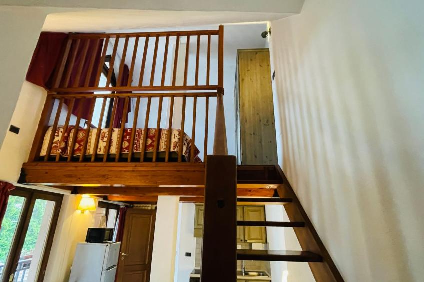 Zwei-Zimmer-Wohnung im Dachgeschoss 5 p. l. Villa Frejus - foto 8