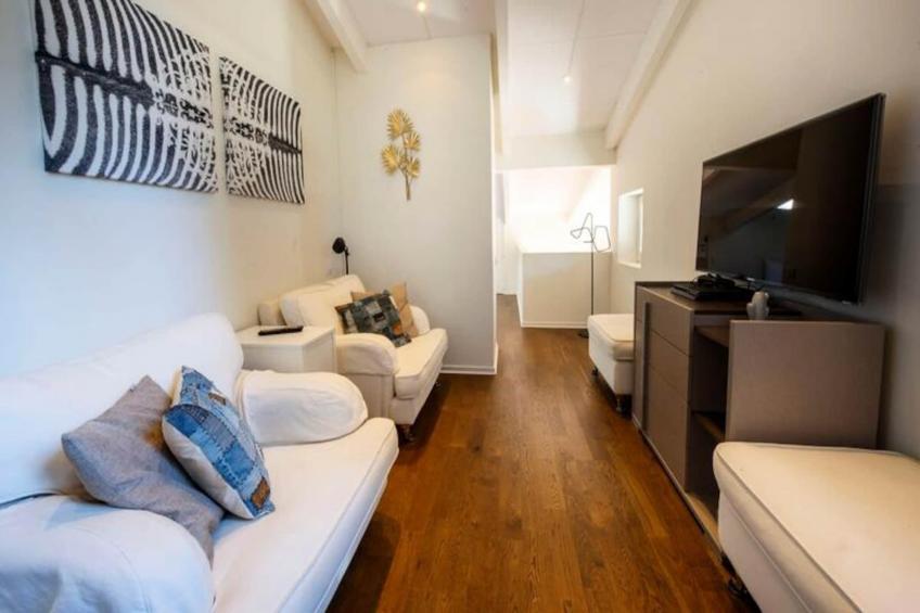 06v - Belle Villa - Jacuzzi - Piscine - Tennis - foto 84