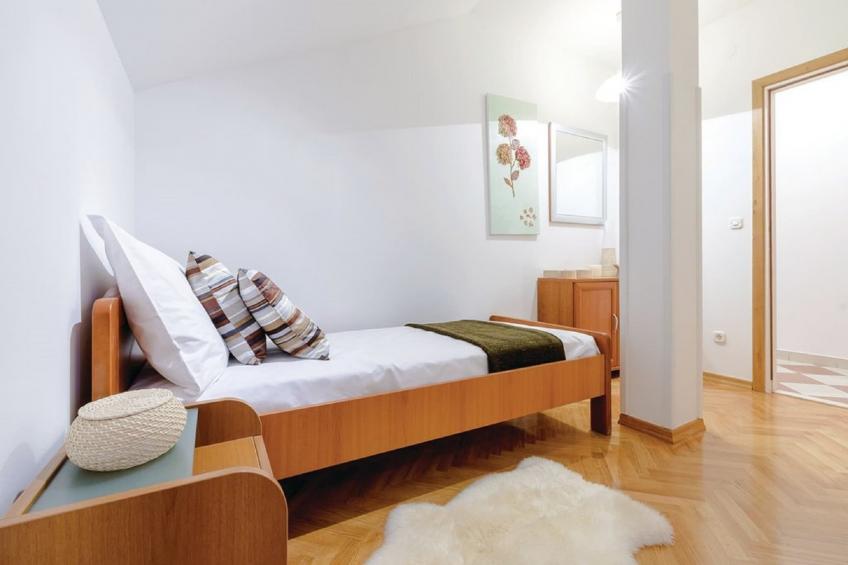 Three Bedroom Apartment with Pool - foto 9