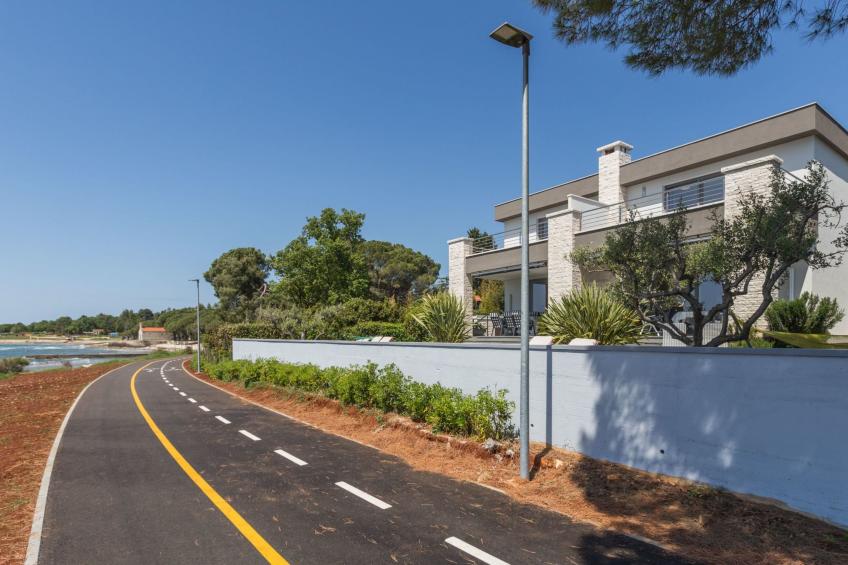 Villa direkt am Meer und Strand mit herrlichem Blick - foto 5