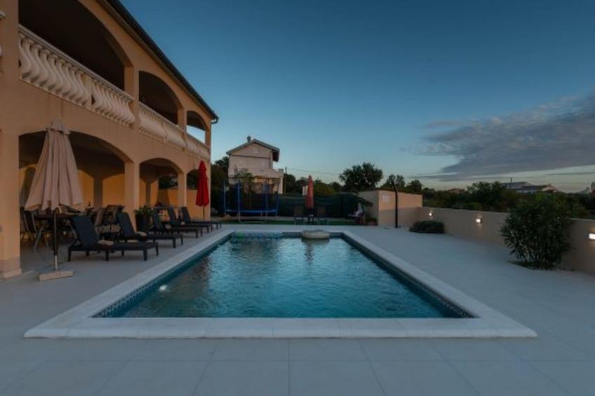 Apartment Holiday House Diana - foto 37