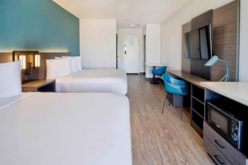2 Queen Beds  Suite Non-Smoking - foto 7