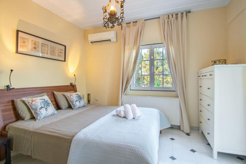 Anwesen mit Garten, Grill und Terrasse - foto 2