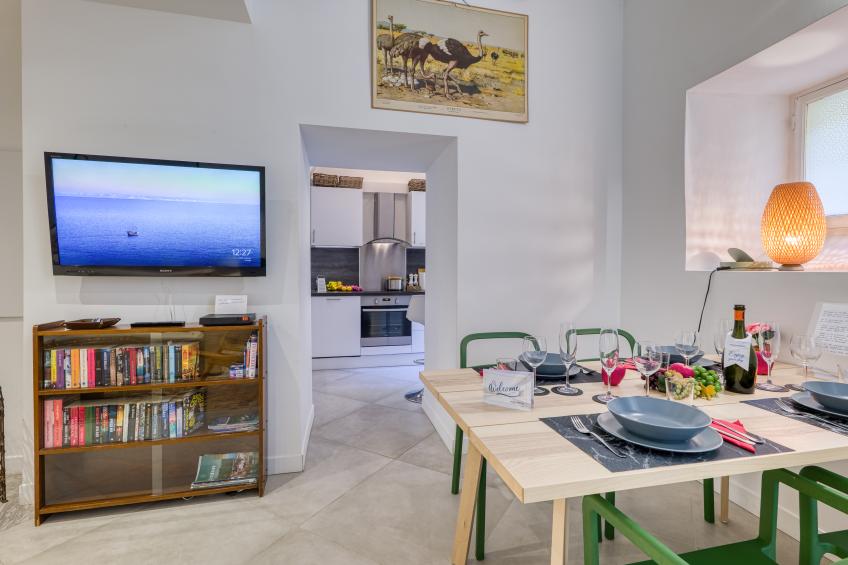 Two Levels Apt In Historical Building - foto 9