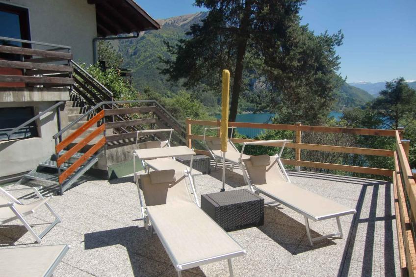Vakantiewoning met solarium comune met meravigliosa vista lago - VW-G8T9R - foto 10