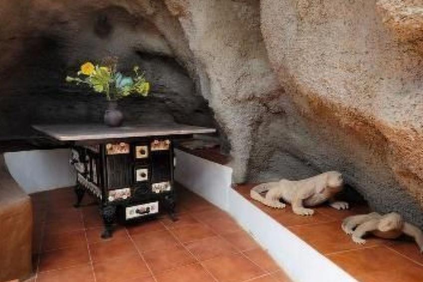 Schlafen in einer vulkanischen Höhle - foto 8