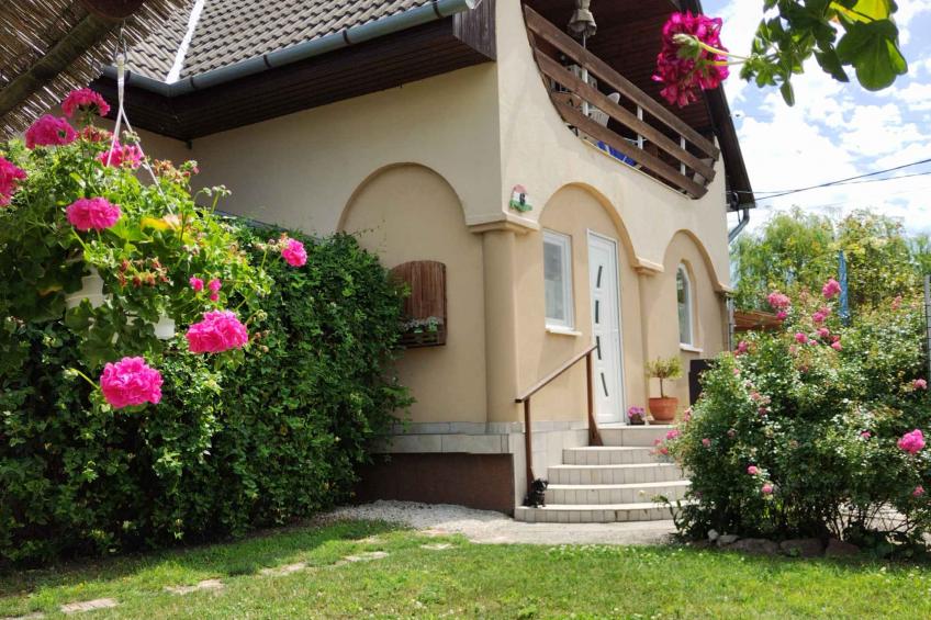 Vakantiehuis met zwembad en airco - VW-VRB2H