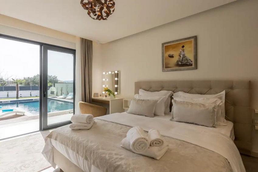 Sophisticated Oasis Residence Villa with Pool - Three Bedroom Villa with Pool - foto 9