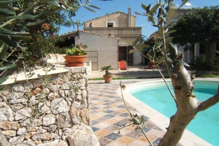 "Villa mit Pool - foto 2