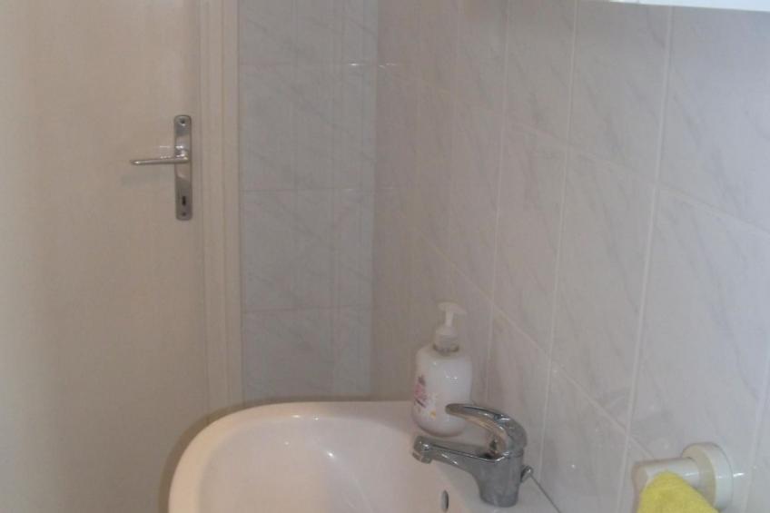 mit Terrassen, Balkonen sowie Parkplatz - foto 9