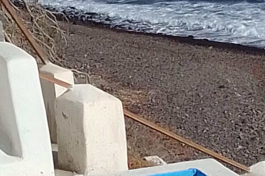 Charmantes Ferienhaus in Ia mit Privater Terrasse - foto 12