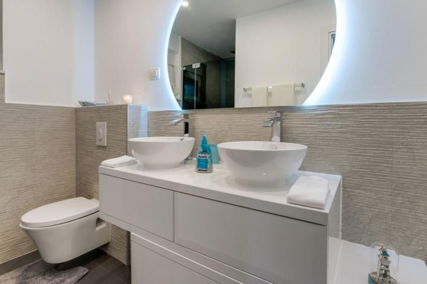 Neue Villa mit Pool und Meerblick - foto 27