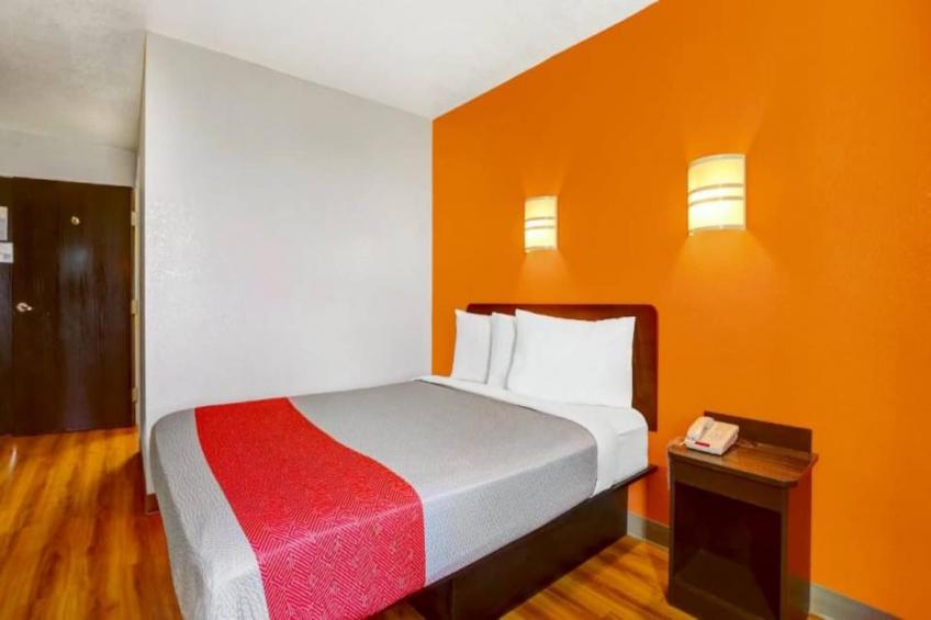 1 QUEEN BED  NON-SMOKING - foto 11