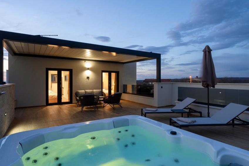 Luxuriöse Villa mit Pool und Whirlpool in Porec - foto 12