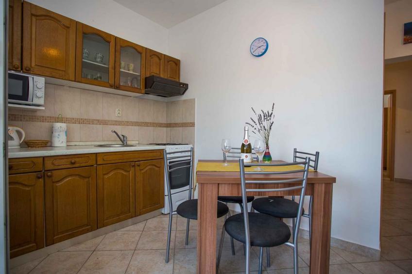 Holiday apartment mit Terrasse und Klimaanlage - BF-Z4RFV - foto 8