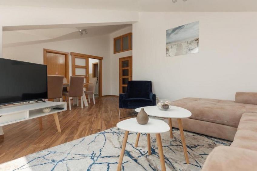 Stylish Budva Apartment with Panoramic Views - Two Bedroom Apartment - foto 3