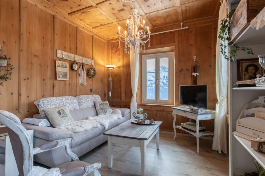 Zollhaus, (Vnà)