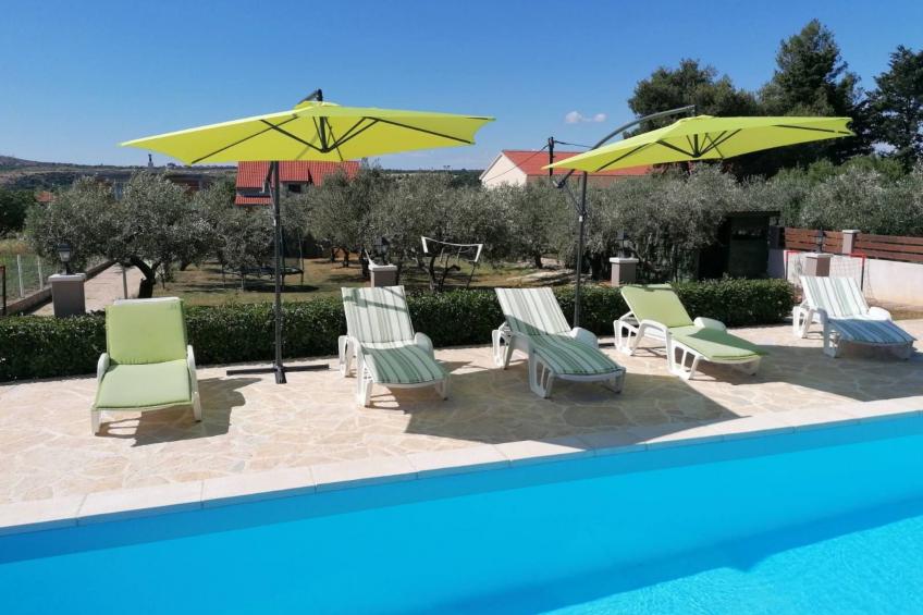 Angenehmes Haus in Posedarje mit großem Garten - foto 30