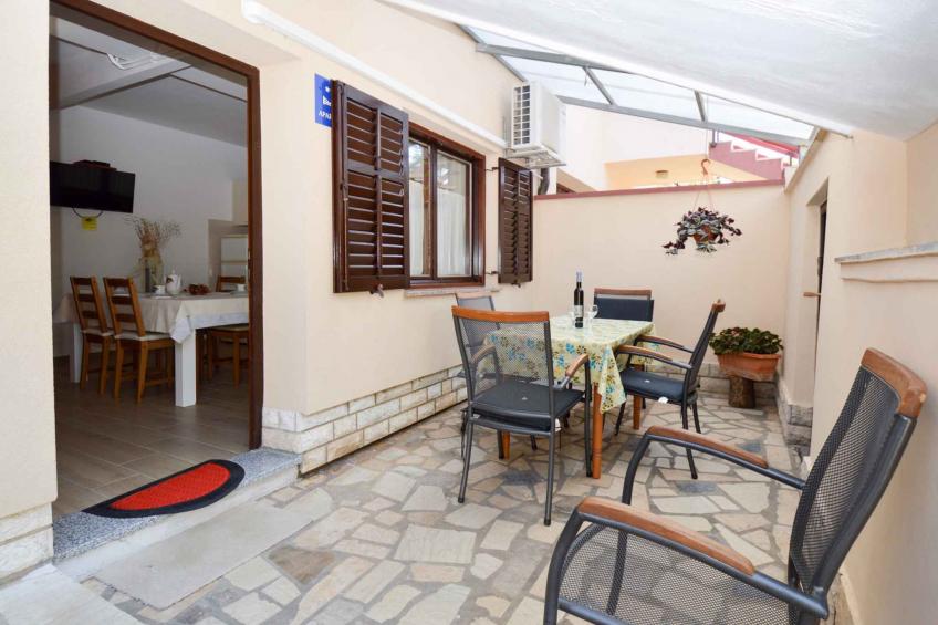 Vakantiewoning met terras - VW-KBX2 - foto 9