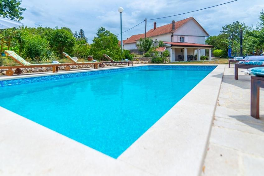 Villa Mia Flora mit Pool - foto 2