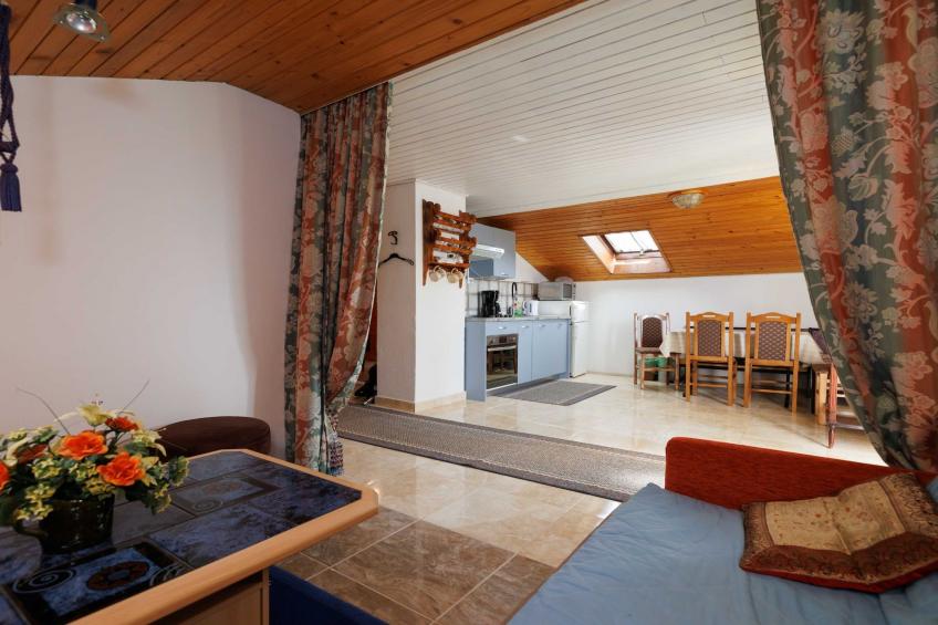 Classic and Trendy Apartment with Terrace - Two Bedroom Apartment with Terrace - foto 4