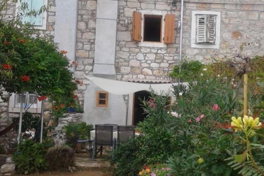 in Zlarin mit Schönem Garten - foto 19