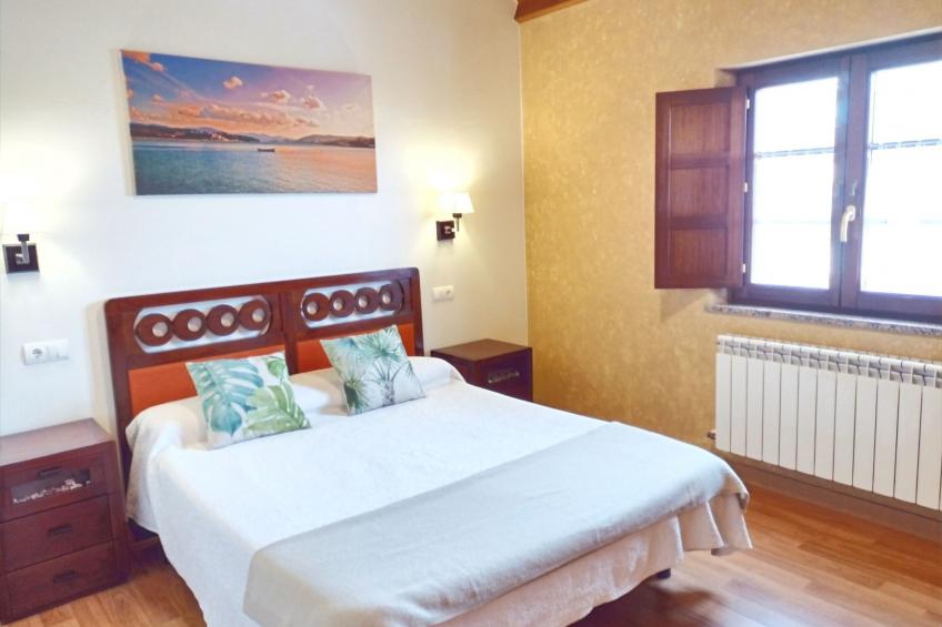 Unterkunft mit Aussicht in "Apartamentos Navalin". - foto 3