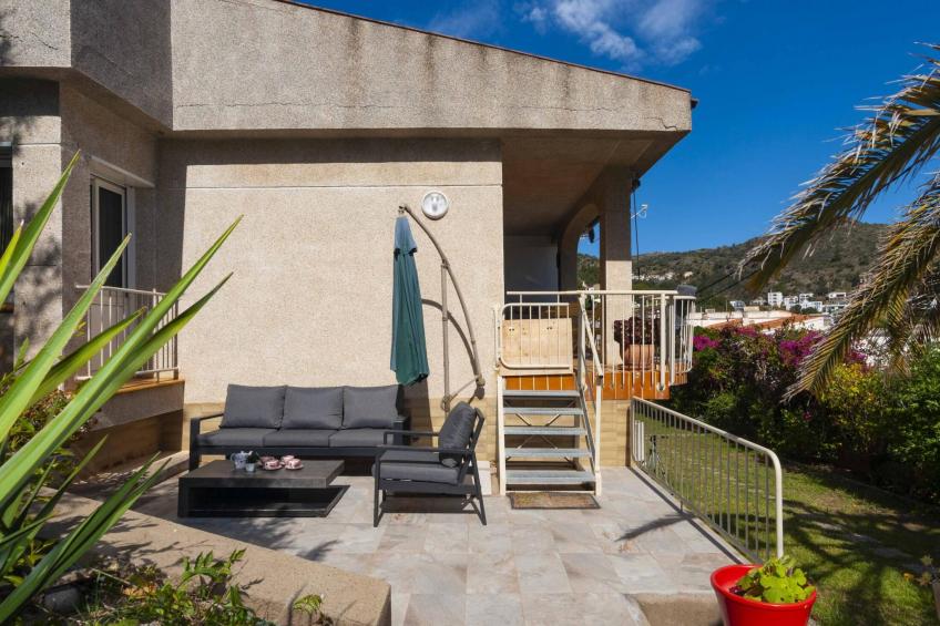 1233 VILA NEUS con piscina - foto 19