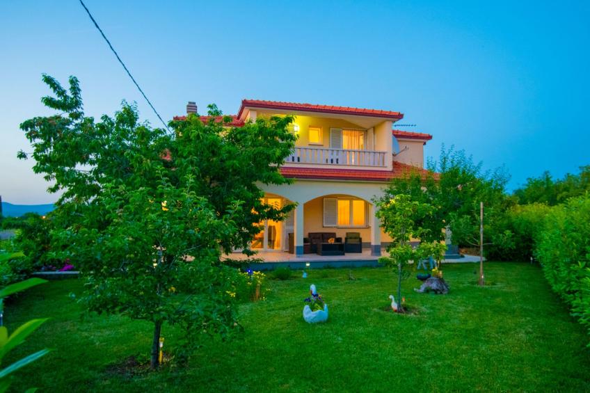 Villa "Mile" mit beheiztem Pool, Grill und Terrasse - foto 45