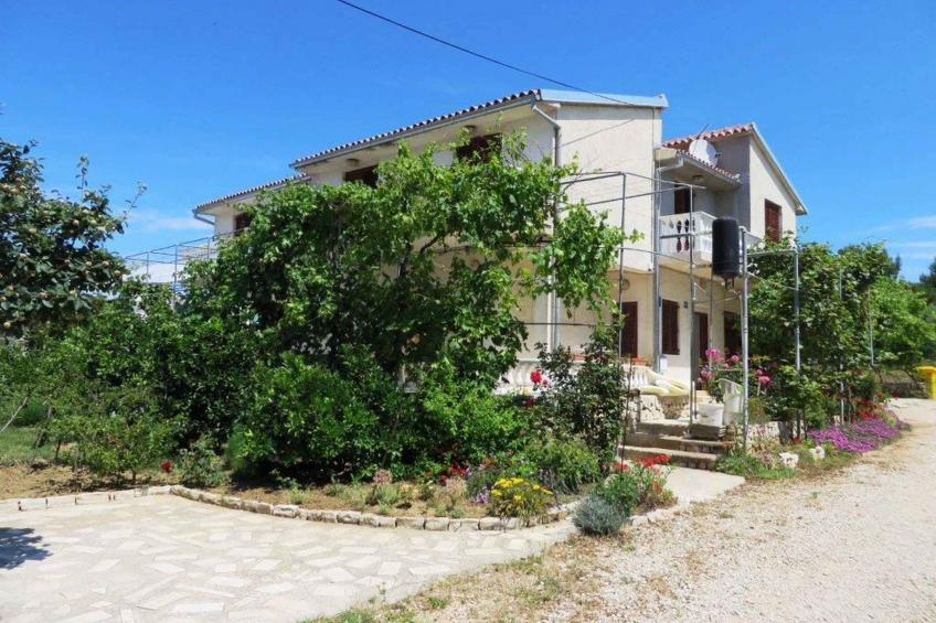 Holiday apartment only 80 meters from the Adriatic - BF-YVJV