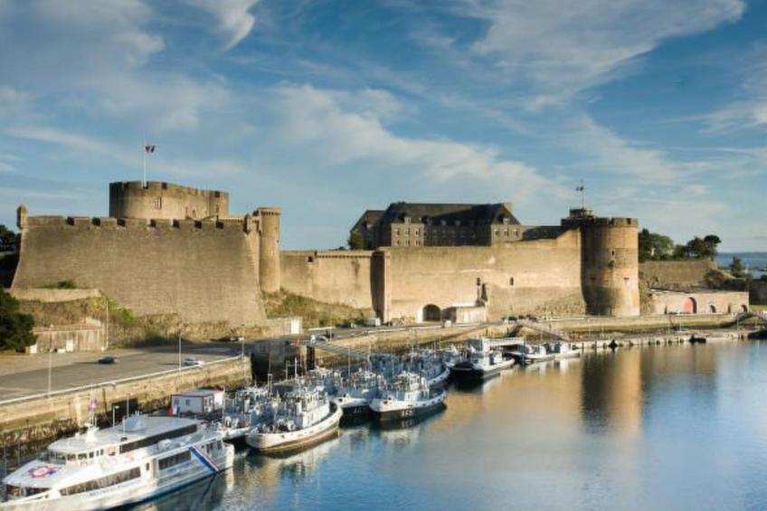 Kleine Wohnung in großem Familienhaus - foto 25