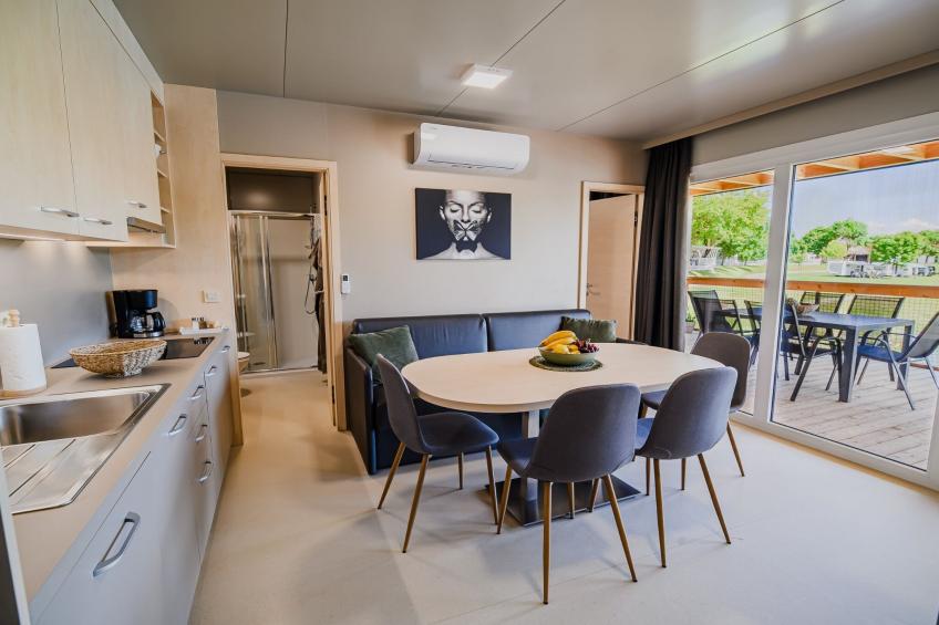 Lakeside Luxury Retreat Mobile Homes with Thermal Riviera Tickets - Three Bedroom Mobile Home  15\/015 - foto 5