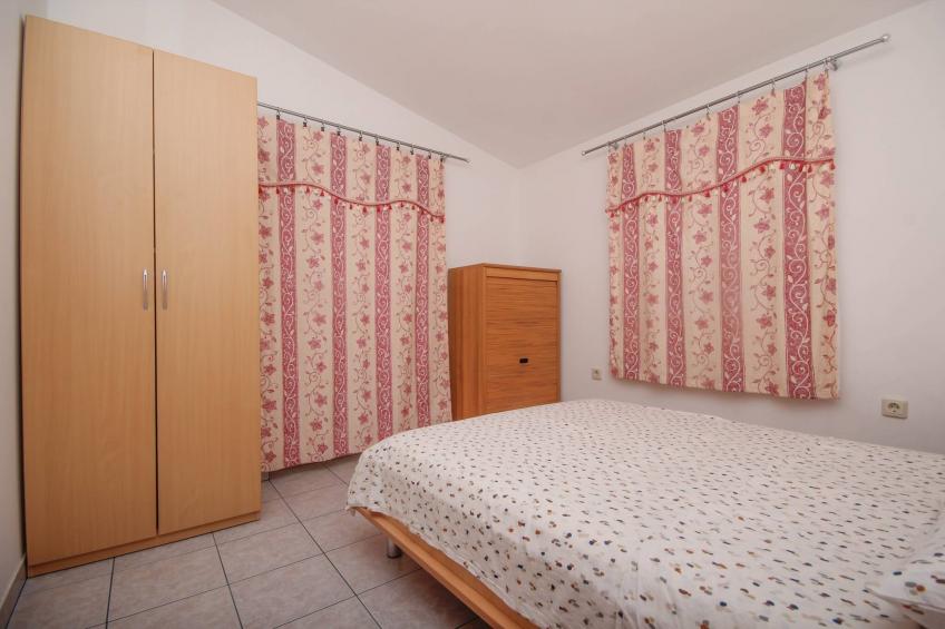 Apartment Mara - two bedroom apartment - foto 13