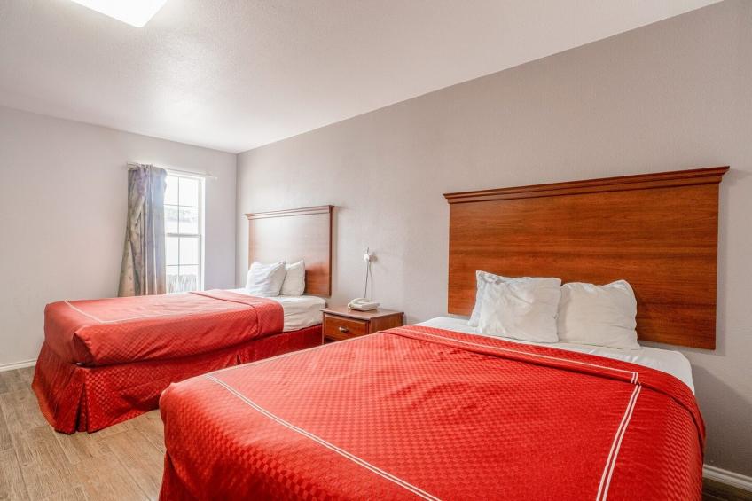 2 Queen Bed Smoking - foto 24