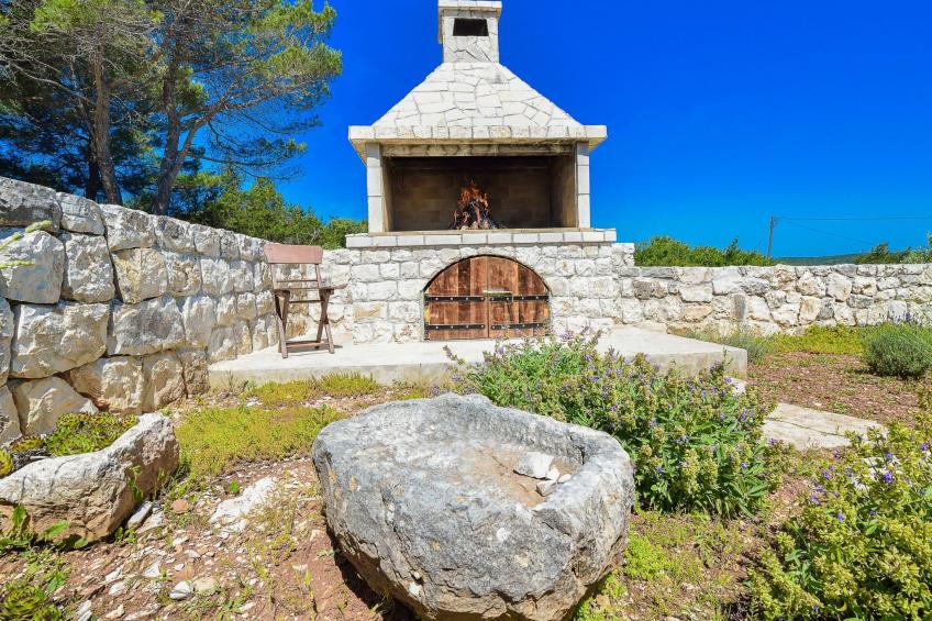 "Sakarun" mit Blick auf das Wasser - foto 46