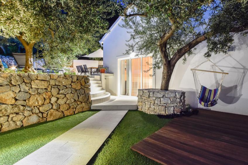 3 Schlafzimmer Villa mit beheiztem Pool und Meerblick - foto 22