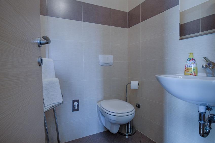 Luxuriöse Villa mit Pool, großem mediterranen Garten und Kinderspielplatz. - foto 36