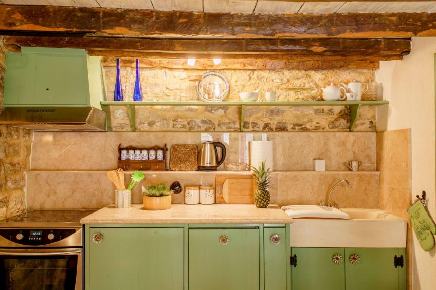 Haus in Kastel Sucurac mit Garten und BBQ - foto 8