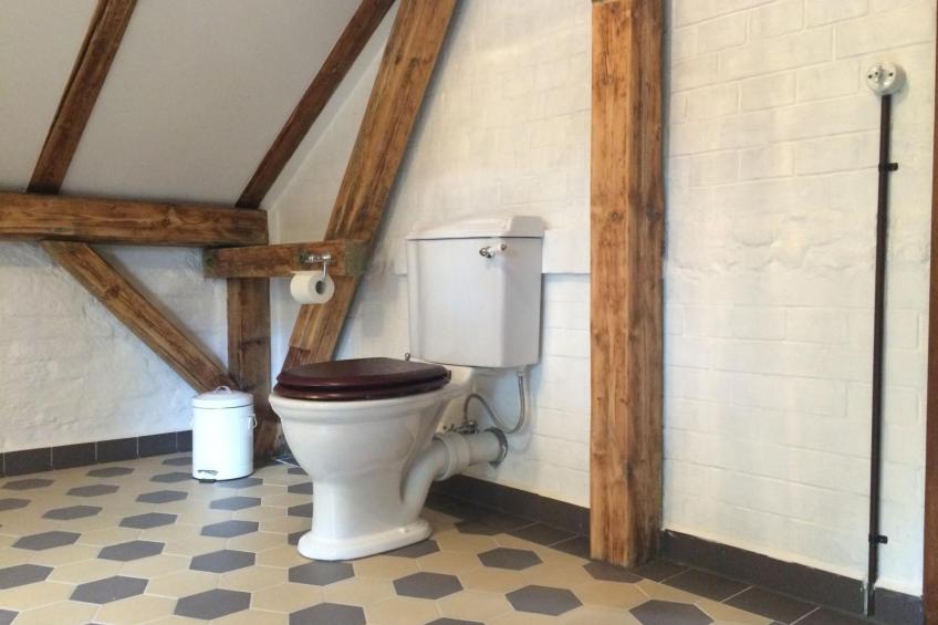 Luxuriöse Wohnung im denkmalgeschützten Bahnhof - foto 6