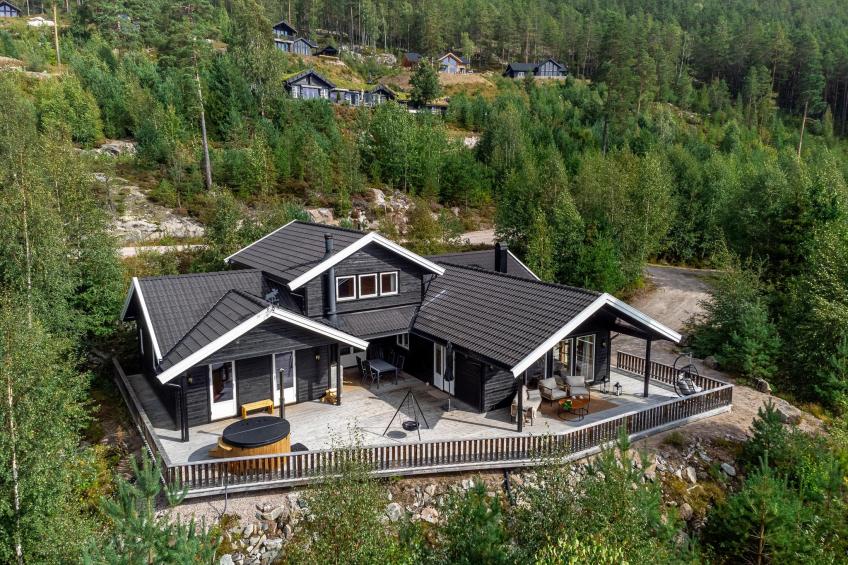 Verhøf Hytte | 9p | With Sauna & Hot Tub