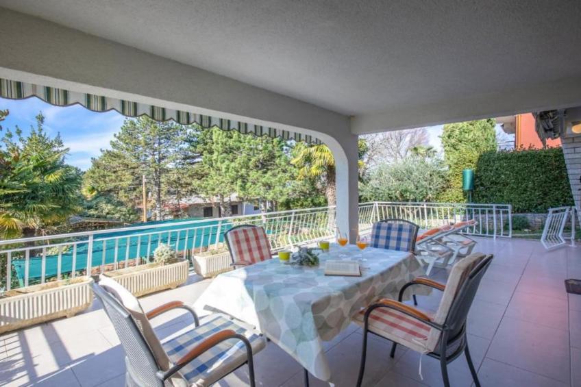 Apartment Villa Mirna - One Bedroom Apartment with Balcony and Garden View - foto 10