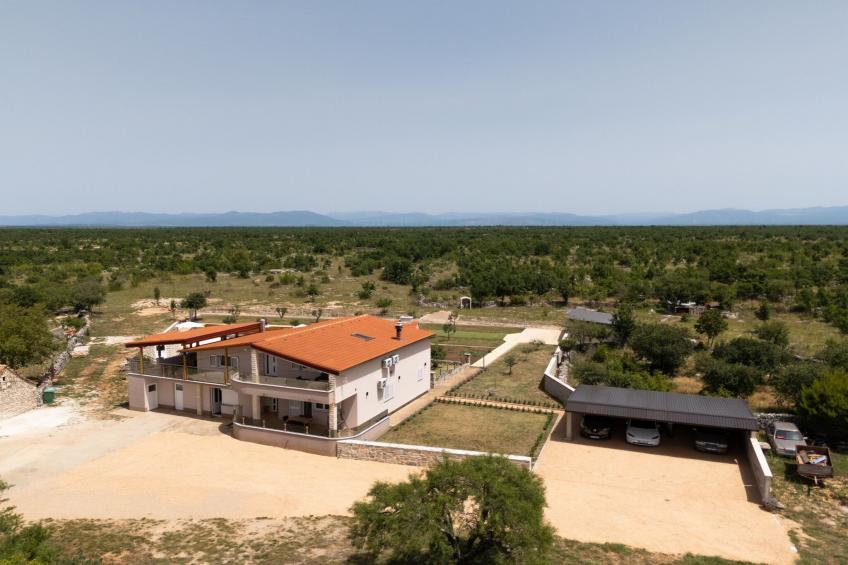 Five Bedroom Villa With Pool - foto 67