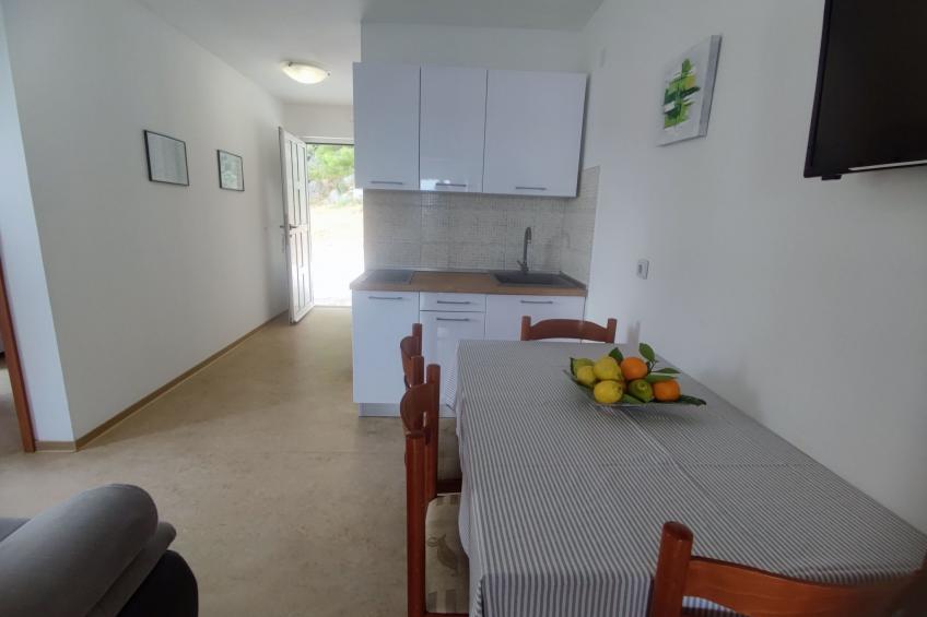 mit zwei Schlafzimmern und Pool - foto 10