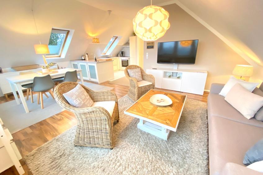 mit Stellplatz mitten im Grünen