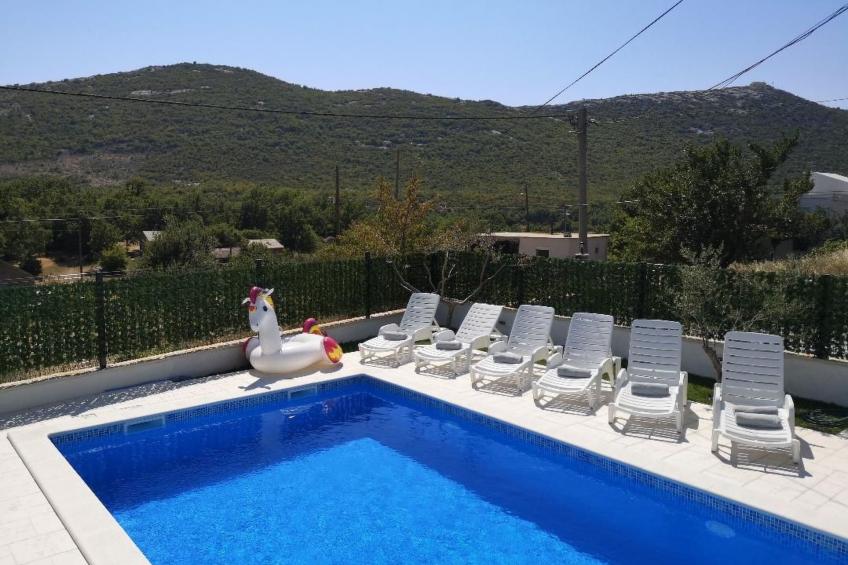 für 8 Personen ca. 120 m² in Dubrava, Dalmatien (Gespanschaft Split-Dalmat