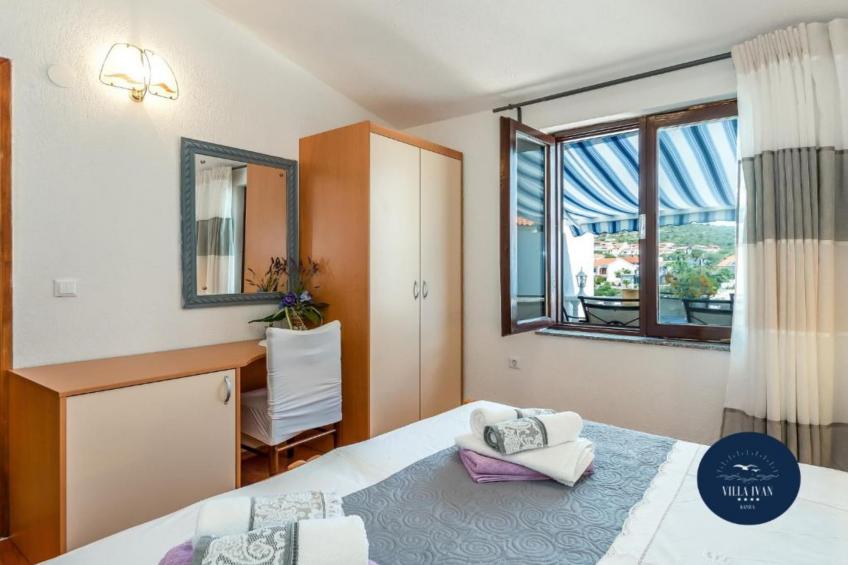Villa Ivan apartment with balcony and sea view A1 - foto 33