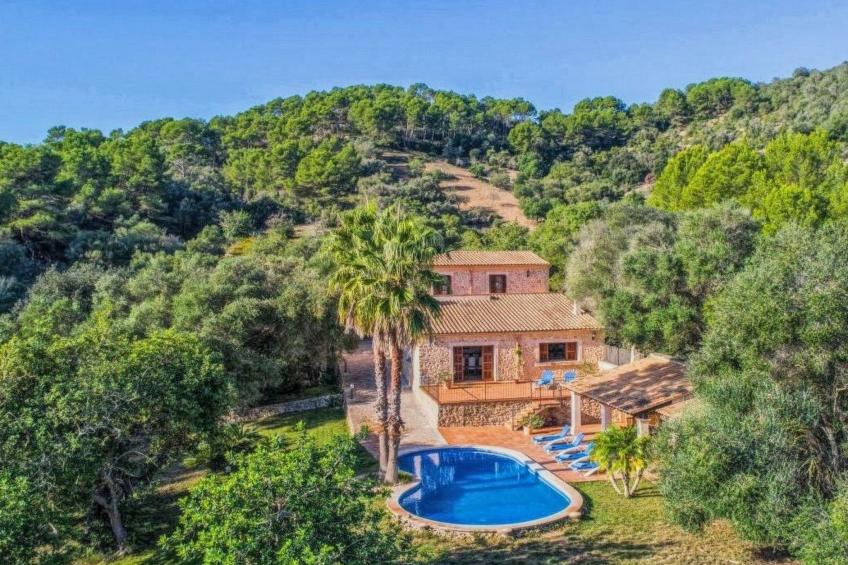 Villa mit eigenem Schwimmbad